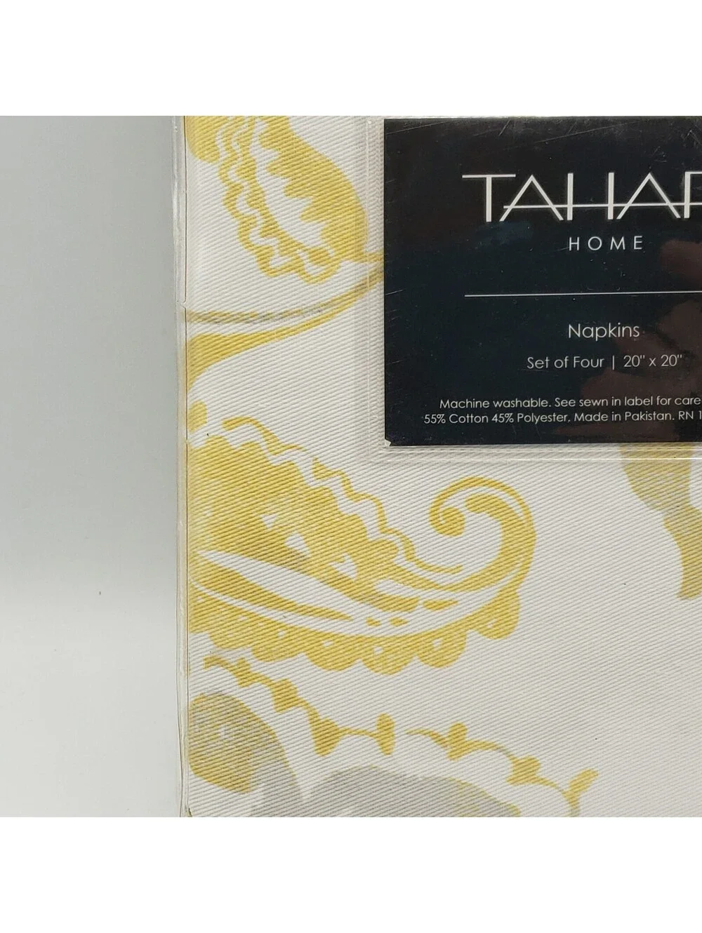 Tahari Home Dinner Napkins Set of 4 NIP Light Yellow and Gray on Cream 20x20